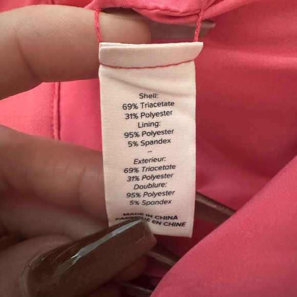 Cinq a Sept CUFFED POCKET CASUAL SHORTS - Picture 5 of 5